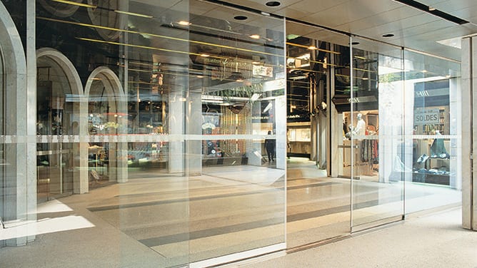 Doors H&W campaign 668x376